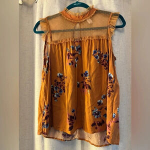 Arizona Jeans Lace Top Size S.‎ Mustard Yellow Floral Design, Sleeveless